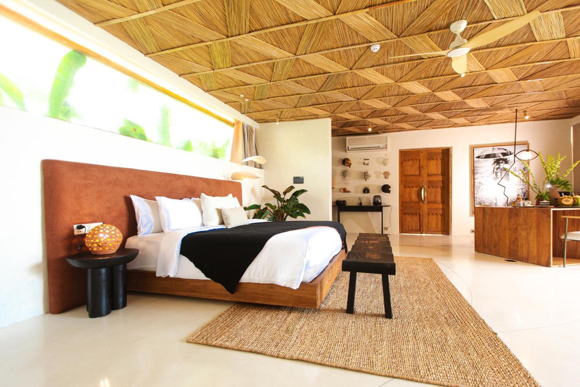 Oshom Bali At Nuanu Creative City Tanah Lot Rum bild